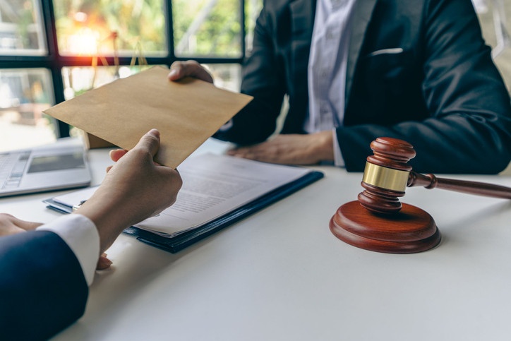 Employment Agreement Lawyer in Los Angeles