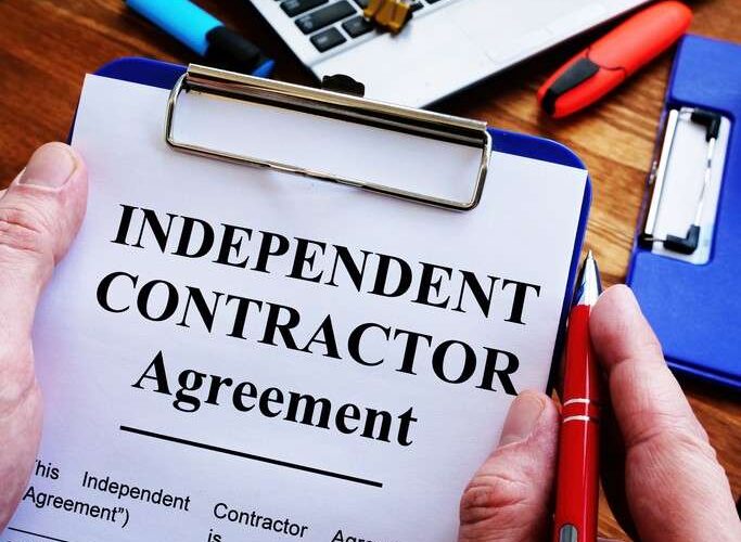 The Legal Considerations of Hiring Independent Contractors vs. Employees